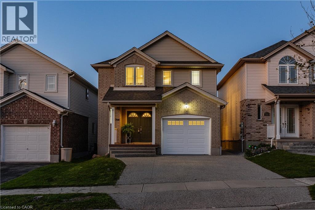 700 KARLSFELD Road, Waterloo