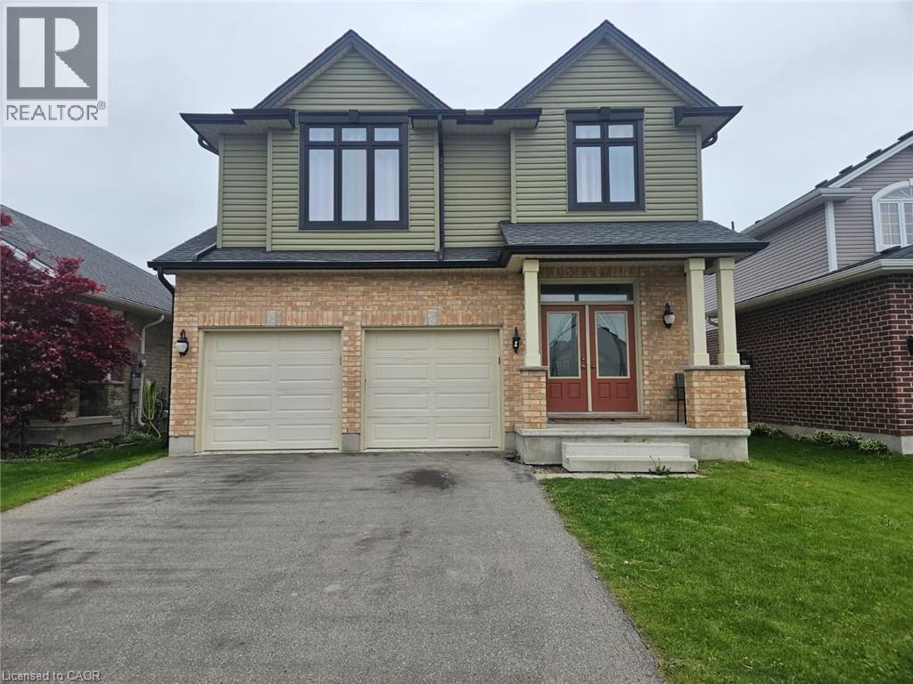 32 ASHBERRY Place, St. Thomas