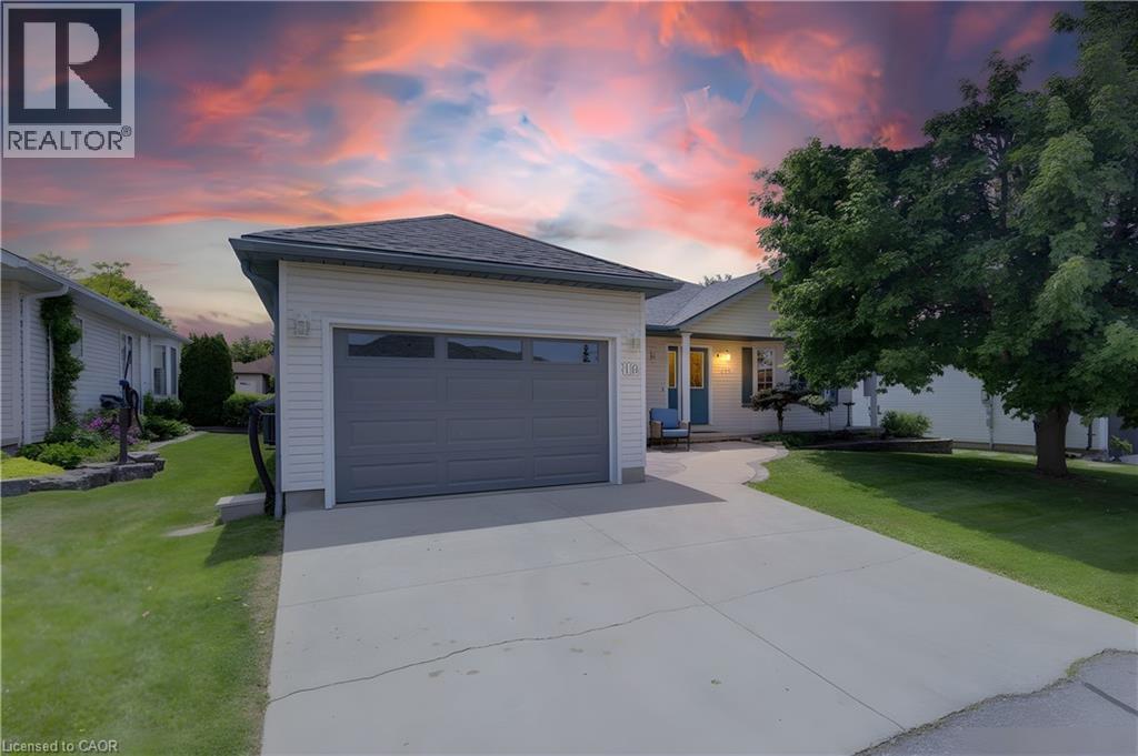 10 GREENFIELD Place, New Hamburg