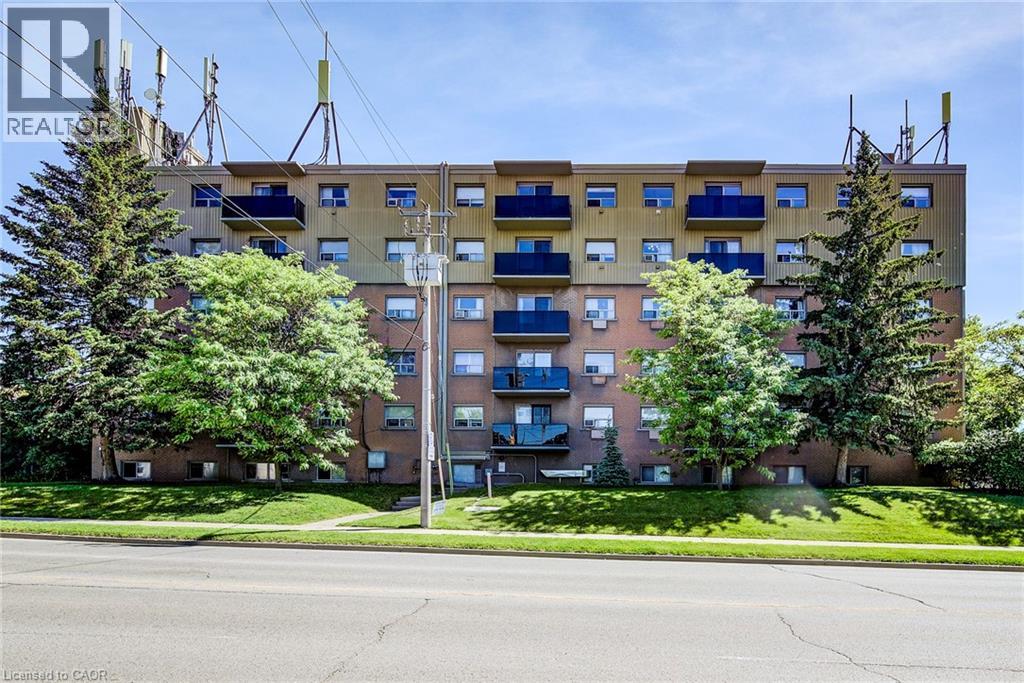 283 FAIRWAY Road N UnitNo. 302, Kitchener