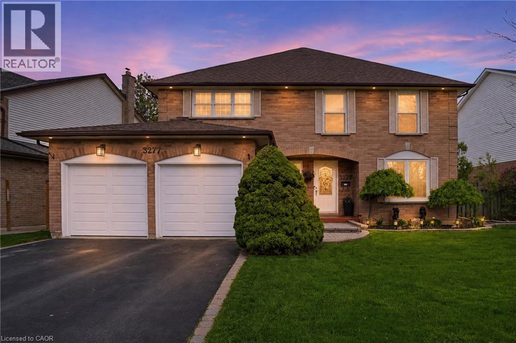 3277 FOLKWAY Drive, Burlington