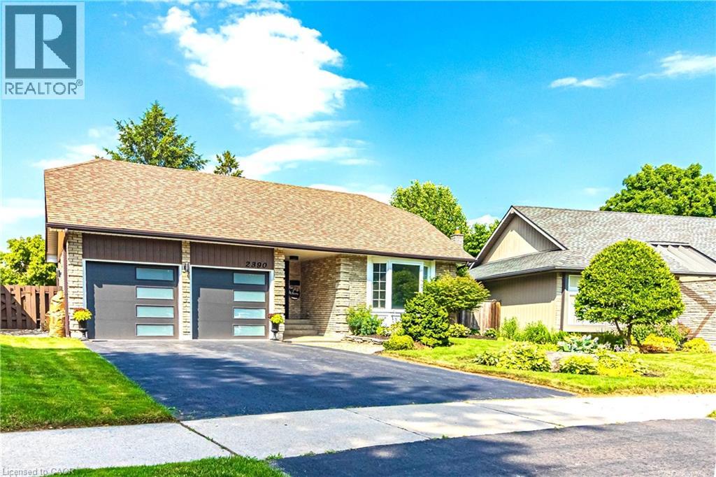 2390 SINCLAIR Circle, Burlington