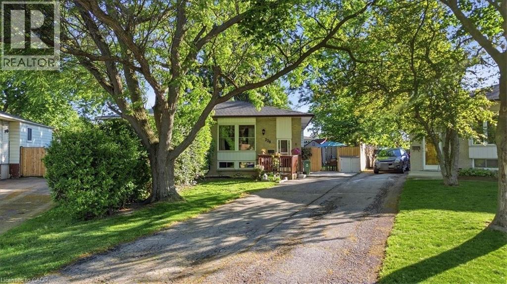 228 GOLDEN ORCHARD Drive, Hamilton