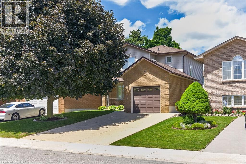 45 OSSINGTON Drive, Hamilton