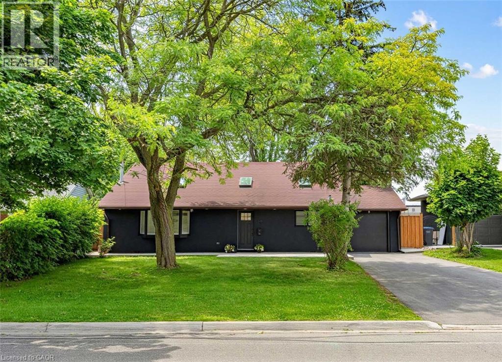 13 SWANHURST Boulevard, Mississauga