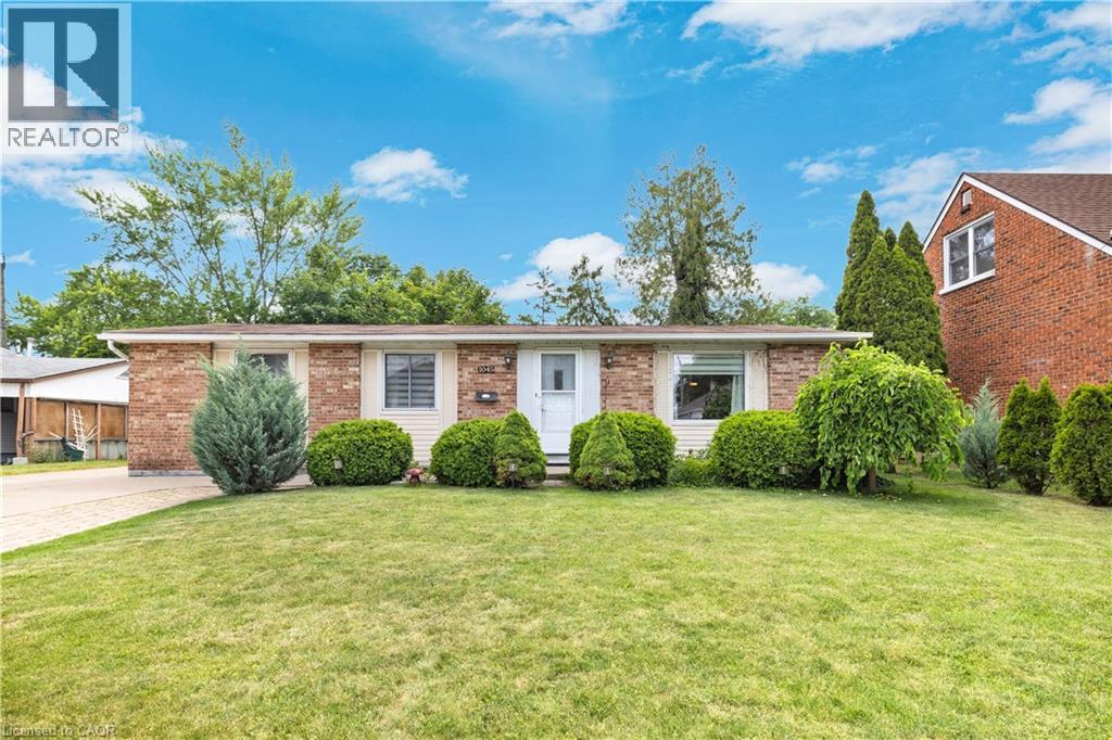 1045 REEDMERE Road, Windsor