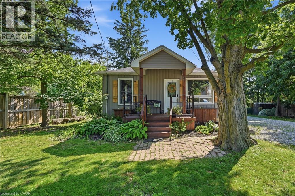 21 RENFREW Street E, Haldimand County