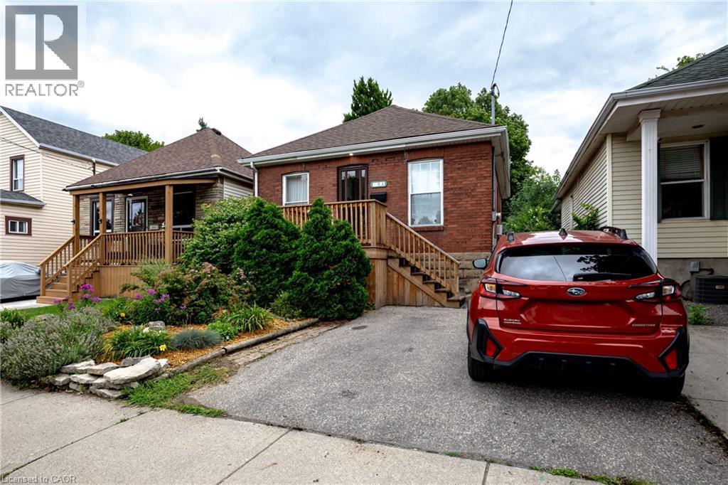 94 EDGEMONT Street N, Hamilton