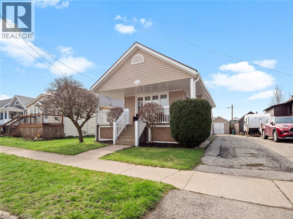 65 CHRISTMAS Street, Port Colborne