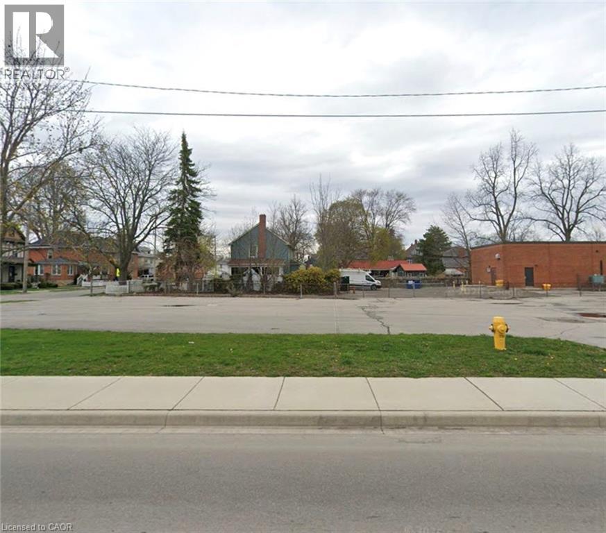 PT 2 BROAD Street E, Dunnville