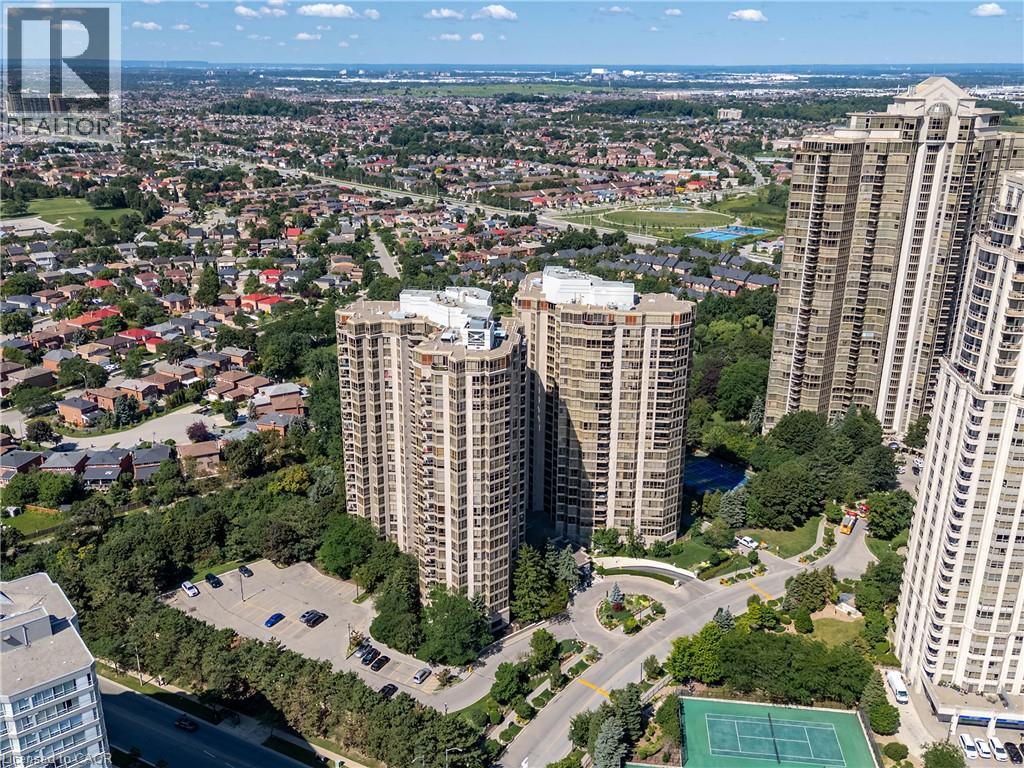 55 KINGSBRIDGE GARDEN Circle UnitNo. 909, Mississauga