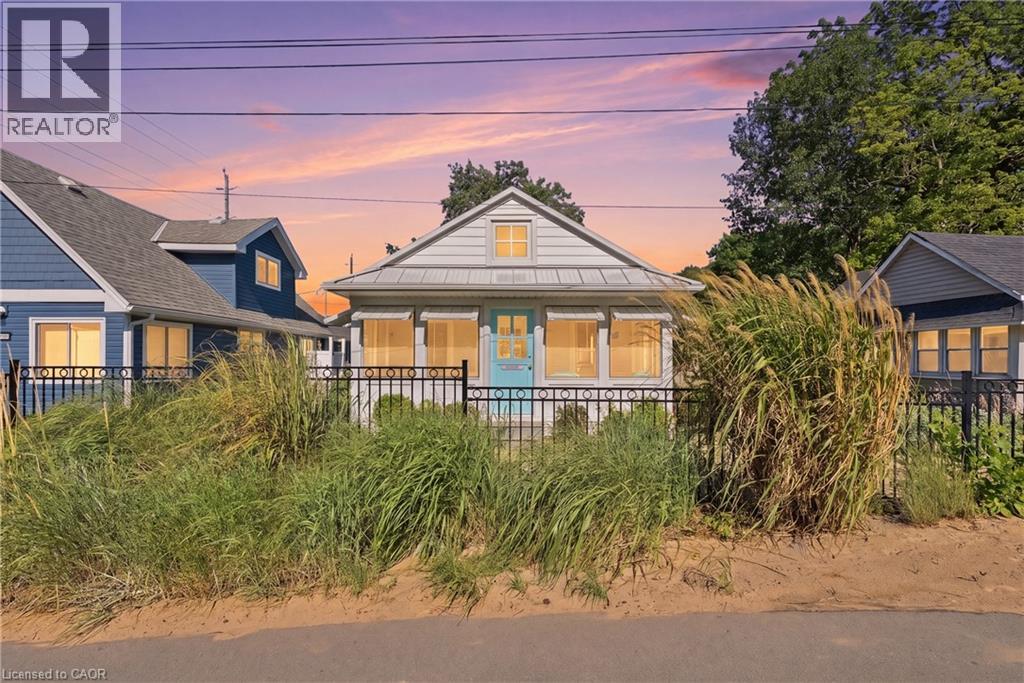 436 ASHWOOD Avenue, Crystal Beach