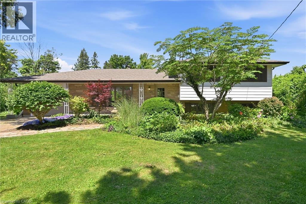 34 CHRISTOPHER Drive, Hamilton