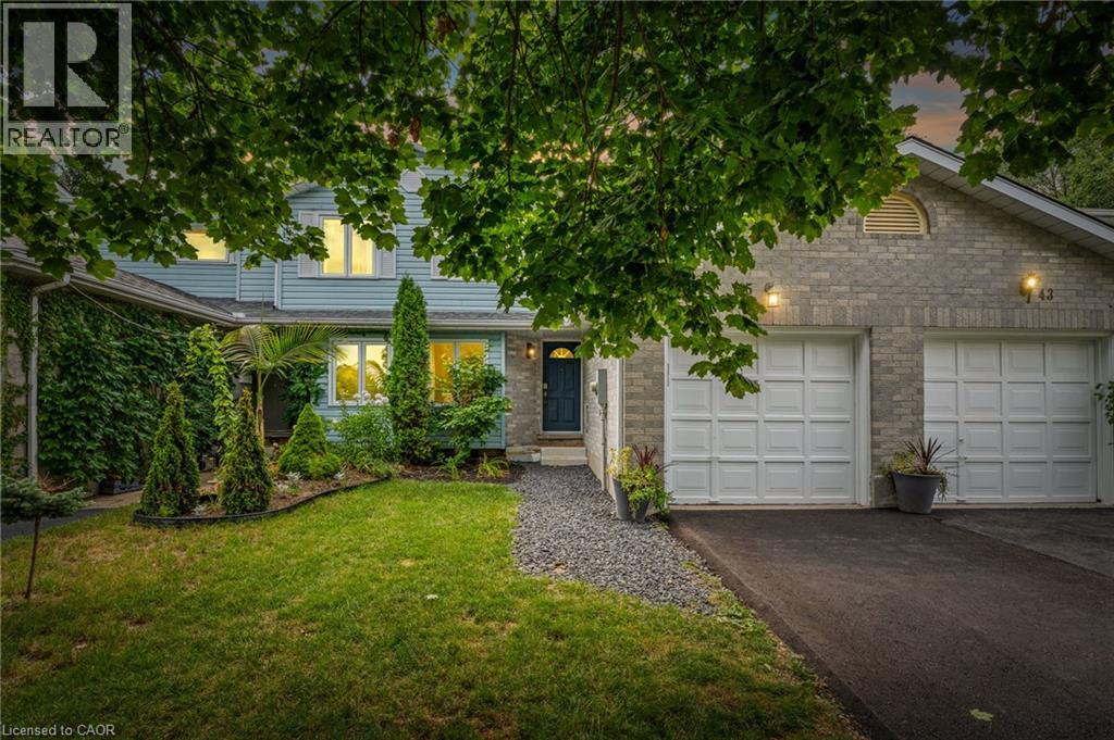45 FREEMAN Crescent, Simcoe
