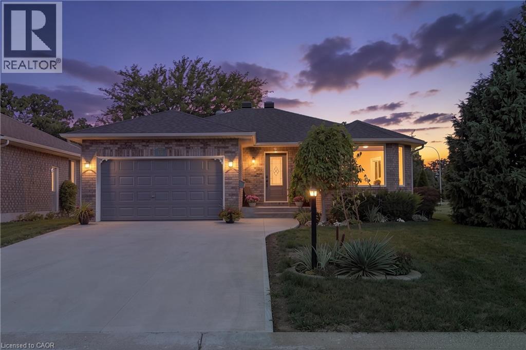 10 SUNSET Lane, Cayuga