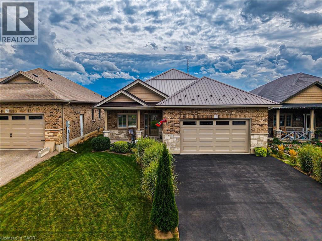 257 DONLY Drive S, Simcoe