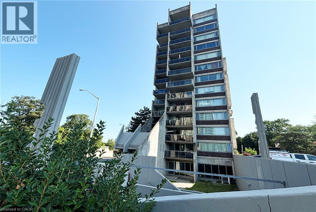 20 SPEERS Road UnitNo. 1004, Oakville