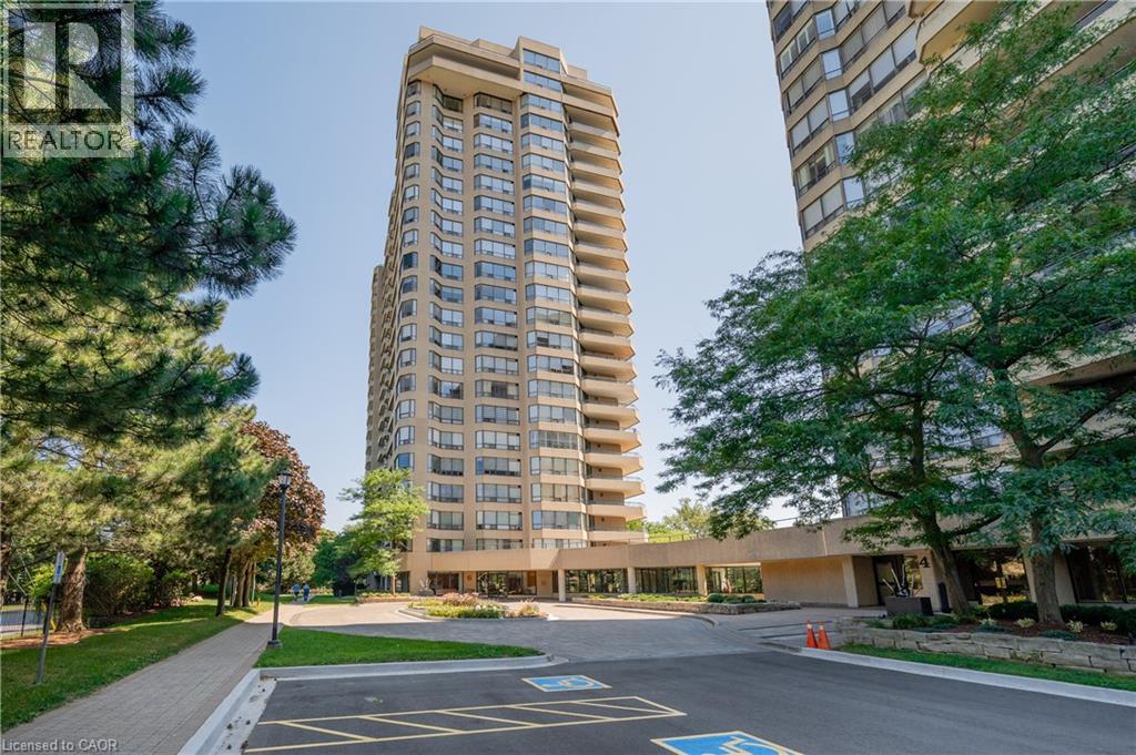 6 WILLOW Street UnitNo. 802, Waterloo