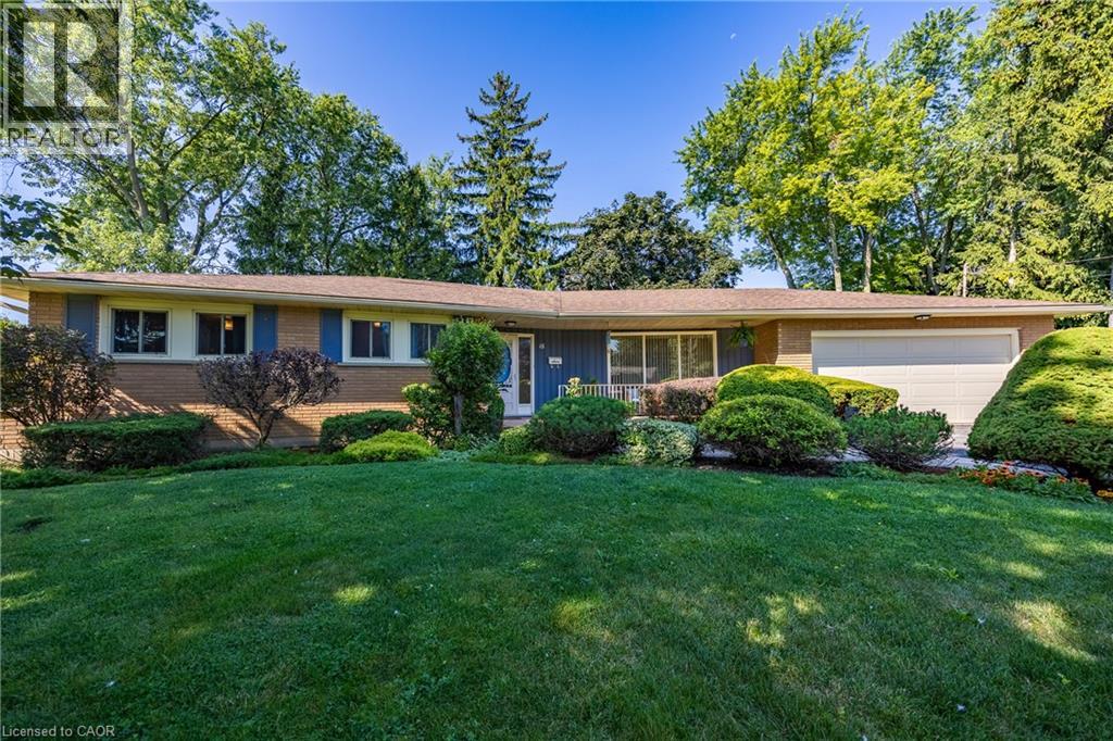 18 ELM Avenue, Hagersville