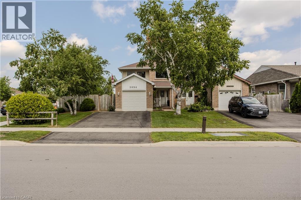 3094 AUTUMN HILL Crescent, Burlington