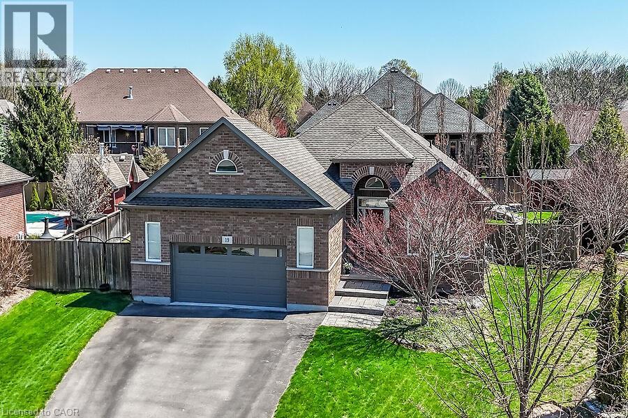 19 LAMPMAN Drive, Fenwick