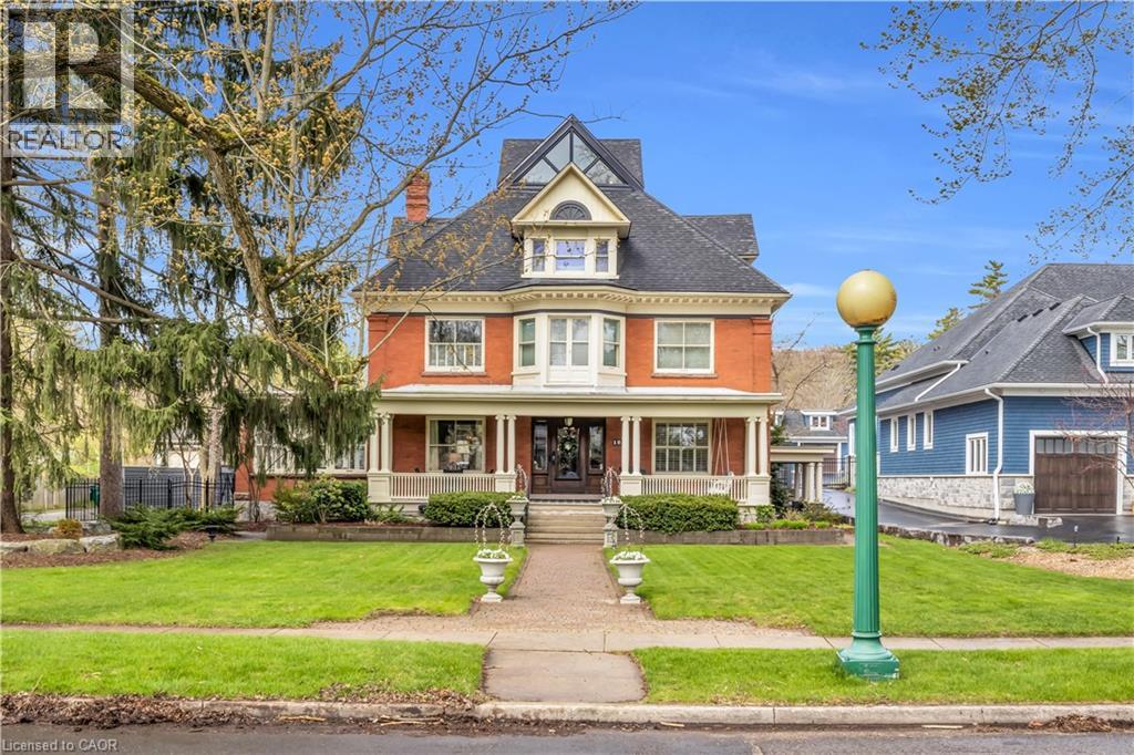 18 BRANT Road N, Cambridge