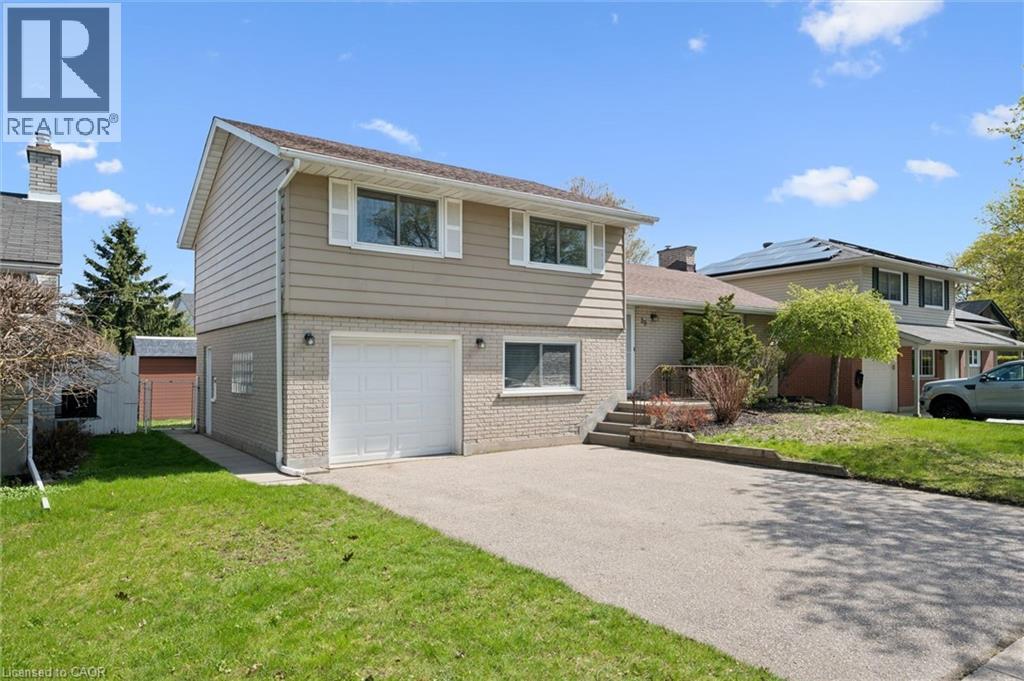 39 CHARLOTTE Crescent, Kitchener