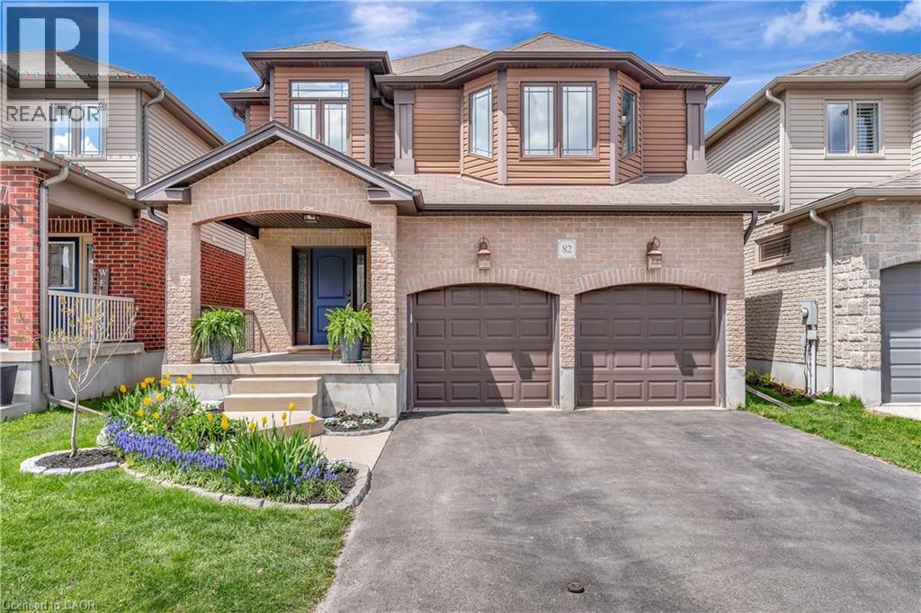 82 MAPLECREST Drive, Breslau