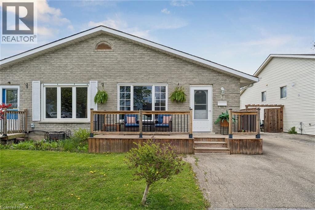 31 MAYFAIR Drive, Welland