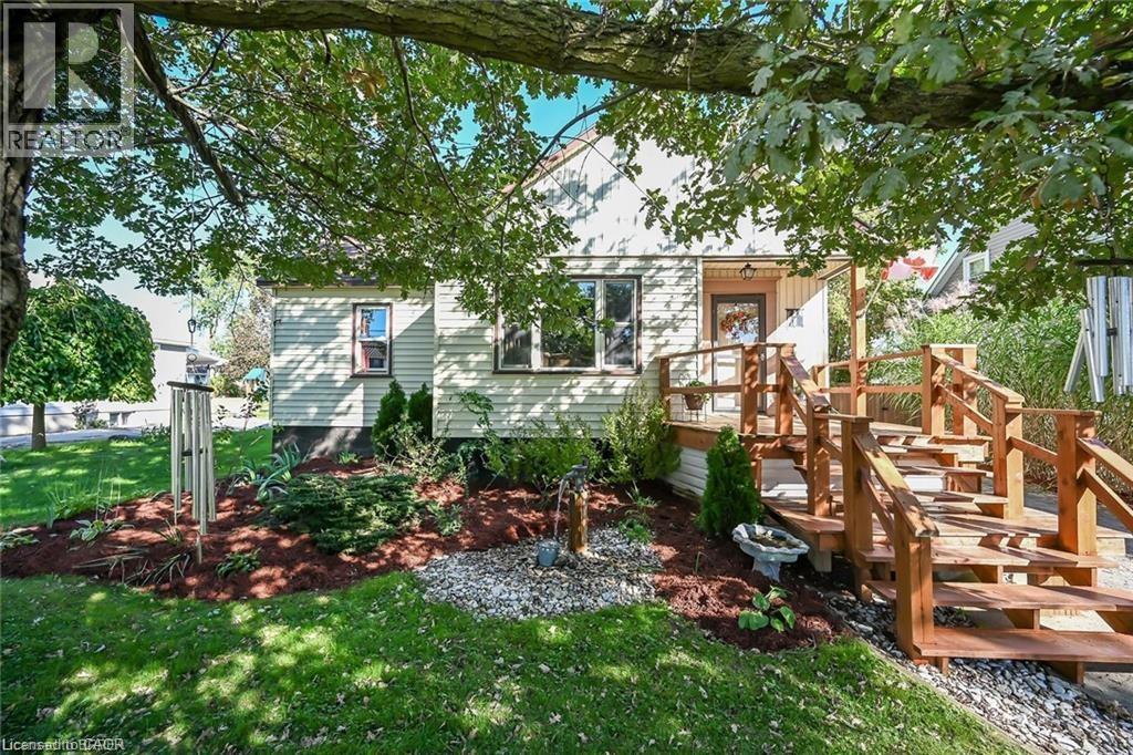 12 WALPOLE Drive, Jarvis