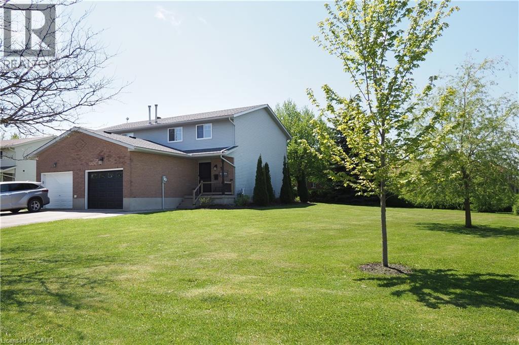 15 DALES Drive, Drayton