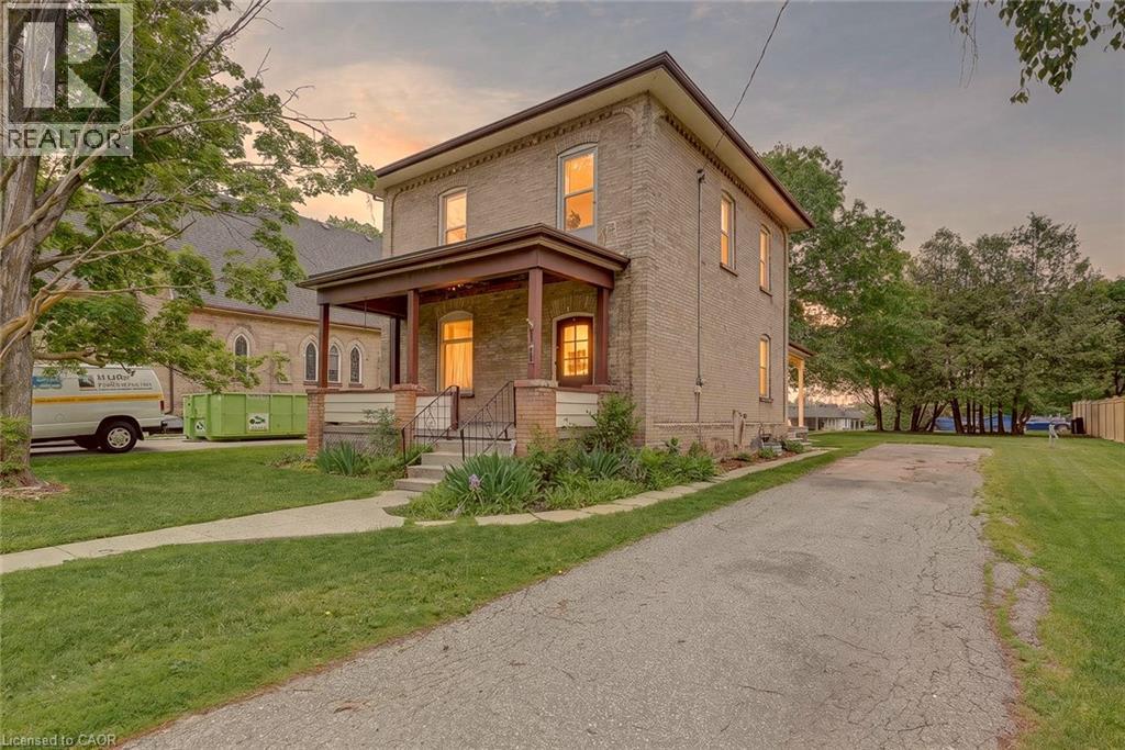 11 BYRON Street, New Hamburg