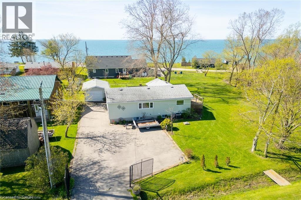 2970 LAKESHORE Road, Dunnville