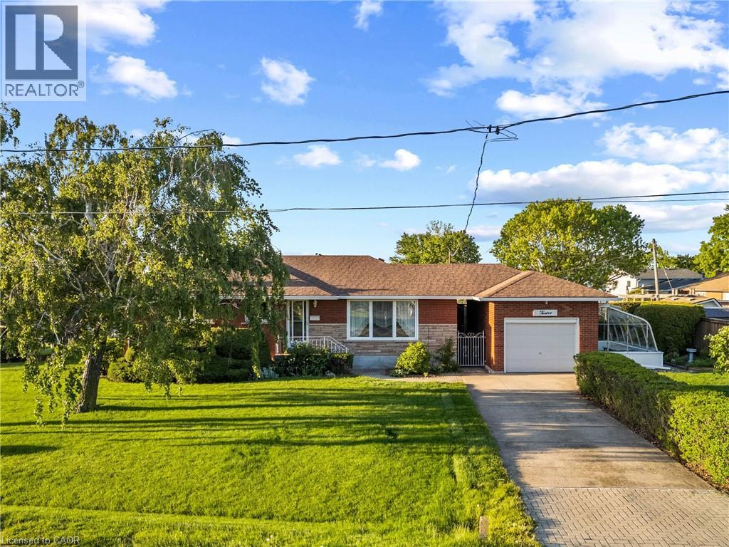 12 LORNE Avenue, Grimsby