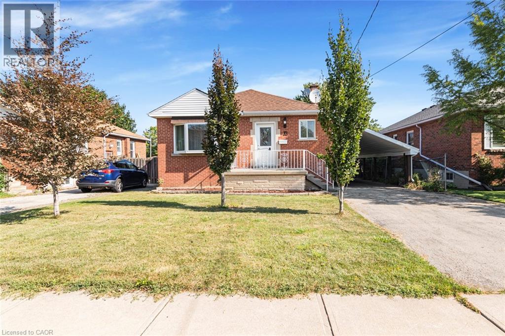 33 ALDERNEY Avenue, Hamilton