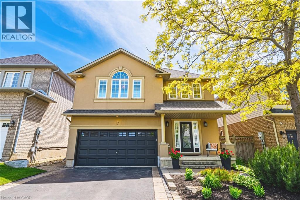 7 CAMP Drive, Ancaster