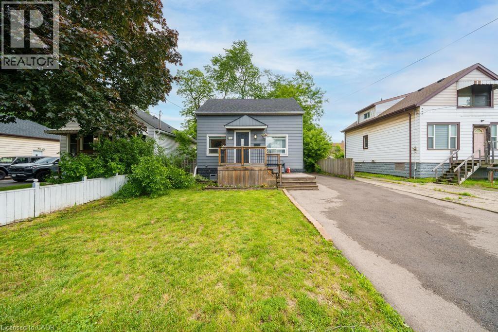 726 BRIGHTON Avenue, Hamilton