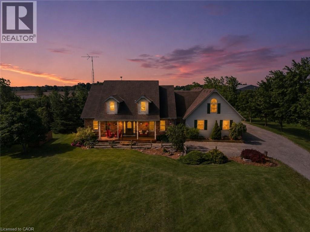 98 SMITH Road, Stoney Creek