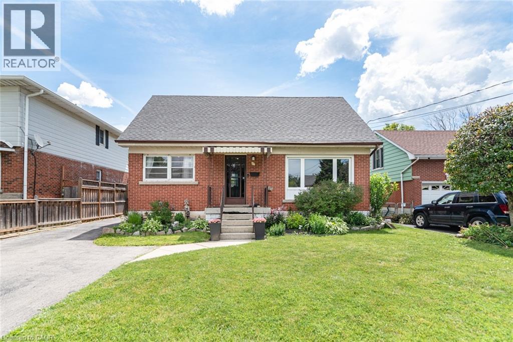 43 WYNGATE Avenue, Stoney Creek
