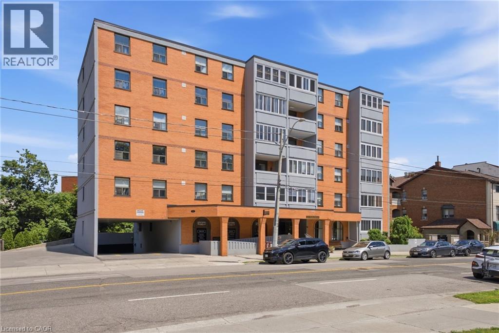 23 MAIN Street UnitNo. 307, Dundas