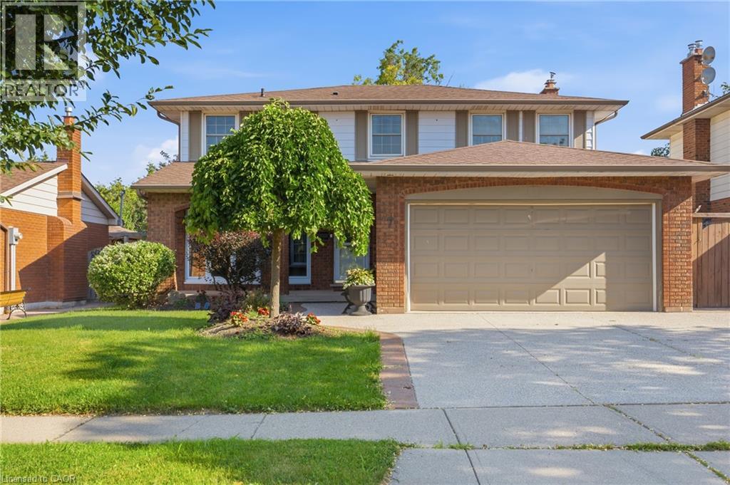 7 APEX Court, Stoney Creek