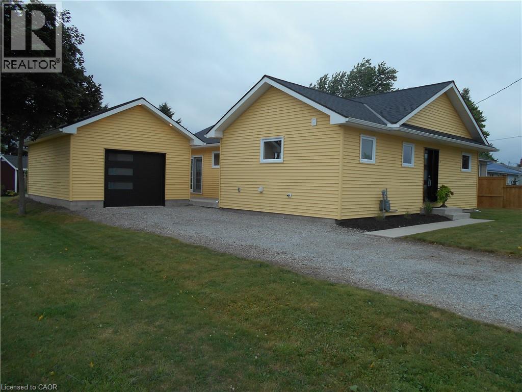 31 COLLEGE Avenue, Port Rowan