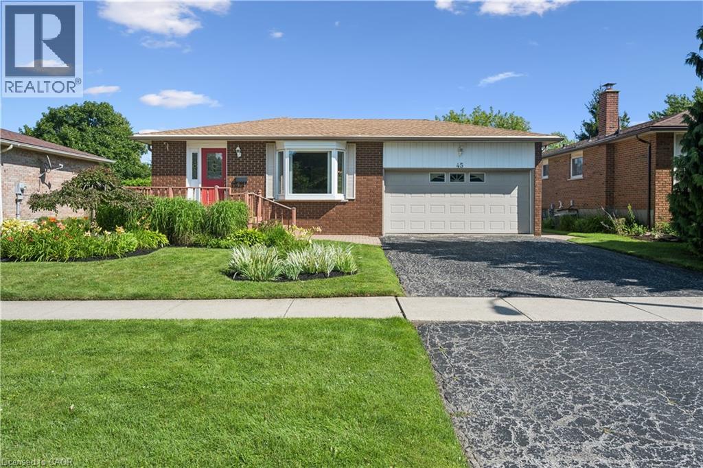 45 MILVERTON Close, Waterdown