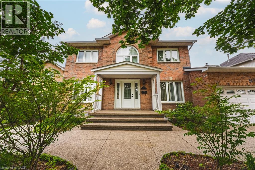21 MOSS Boulevard, Dundas