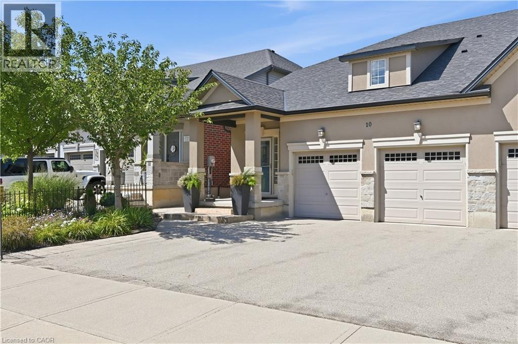 10 KOPPERFIELD Lane, Hamilton