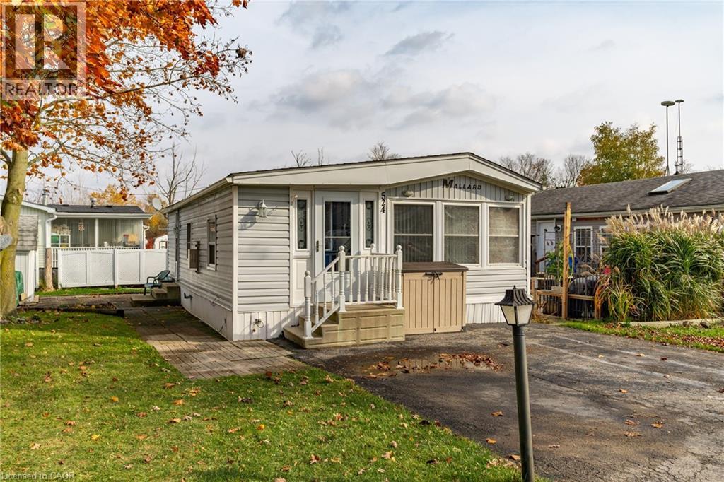 524 POPLAR Place, Belwood