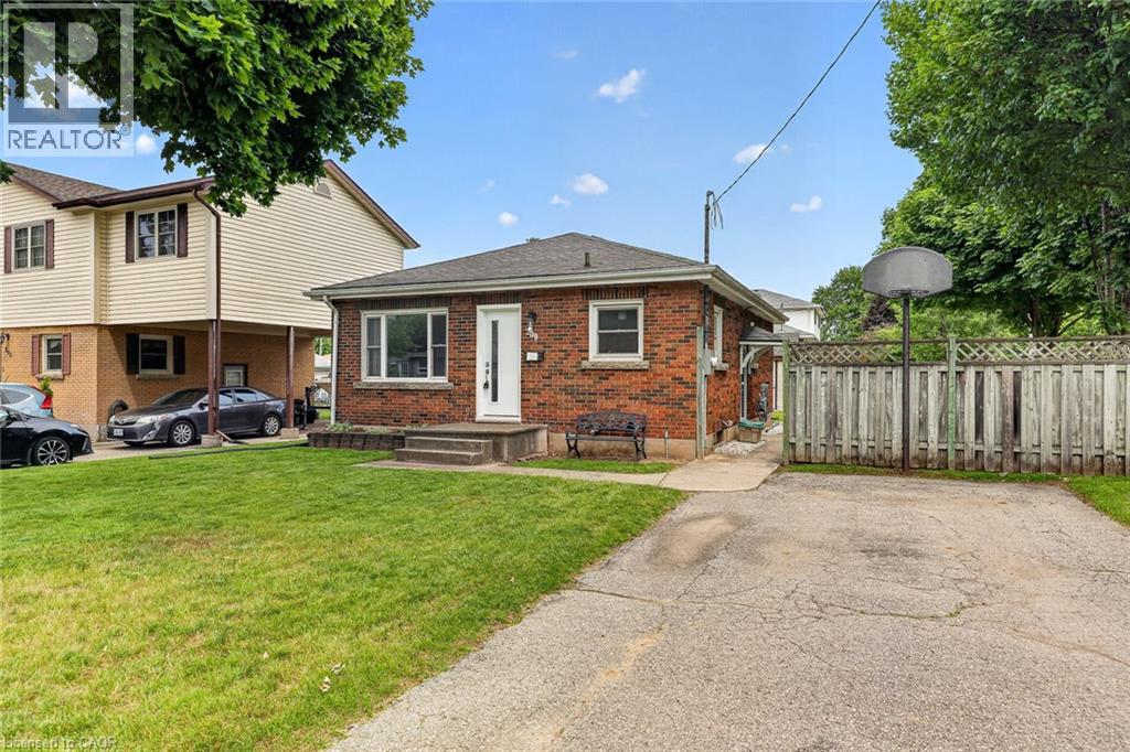 209 BUTLER Street, Woodstock
