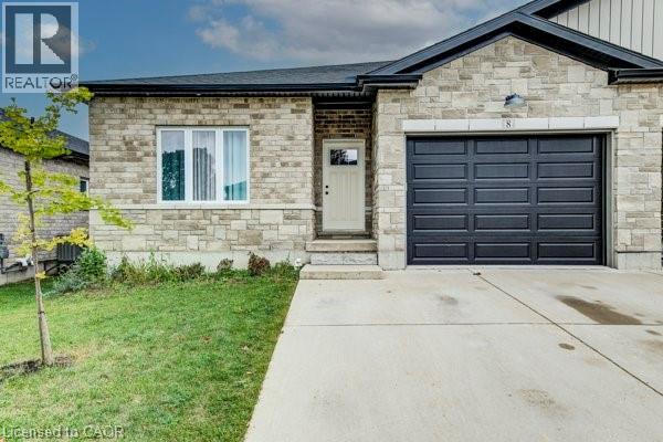 575 ALBERT Avenue N UnitNo. 8, Listowel