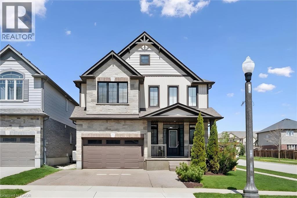 72 ELMBANK Trail, Kitchener
