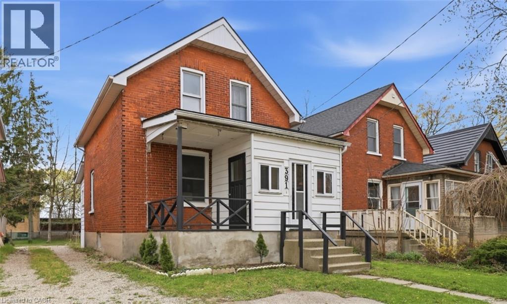 391 DOURO Street, Stratford